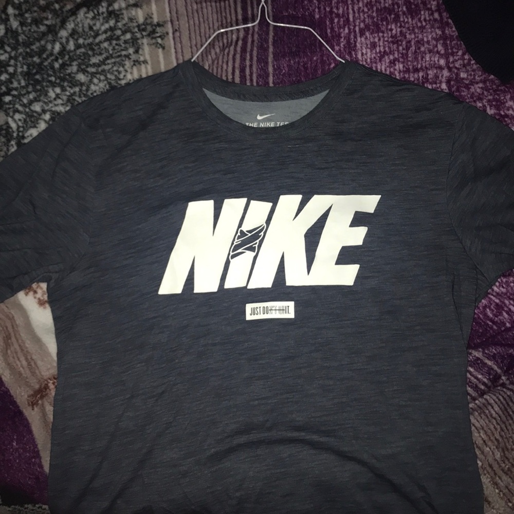 Nike Dri Fit Size medium